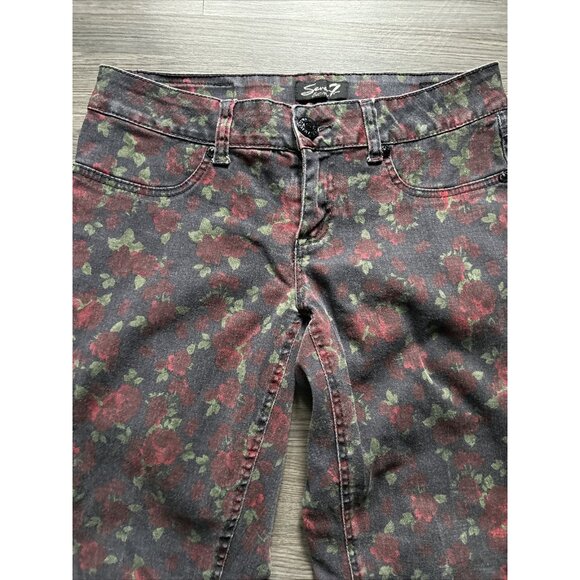 Seven7 Black legging jeans With Rose Pattern RN#109890 Size 8 Stretch Floral - Picture 2 of 8